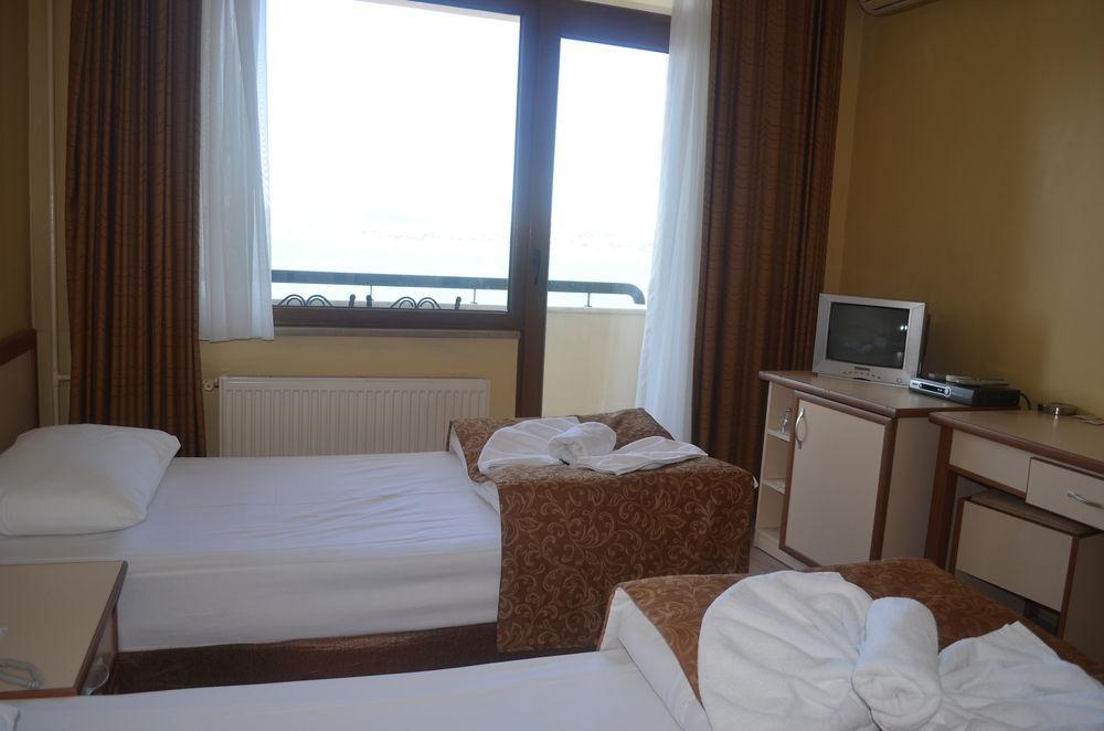 Ayvalik Palas Hotel Exterior foto