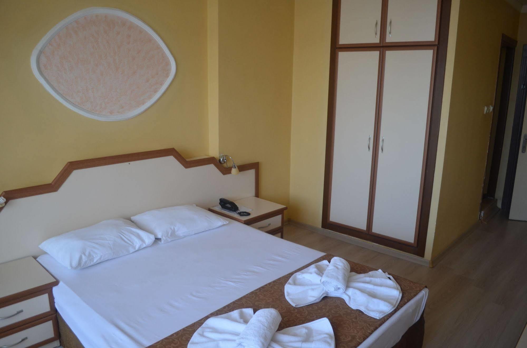 Ayvalik Palas Hotel Exterior foto